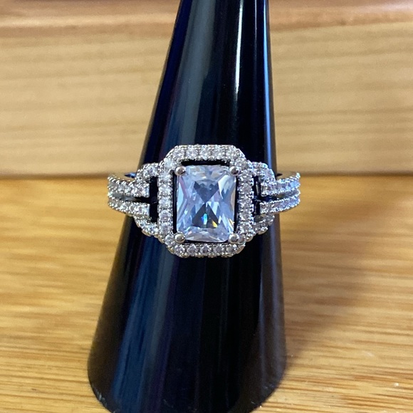 Sterling Emerald cut lab made diamond ring - Picture 3 of 6